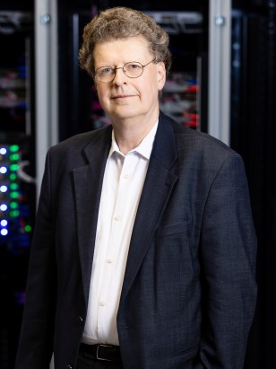 Dr. Hannes P. Lubich